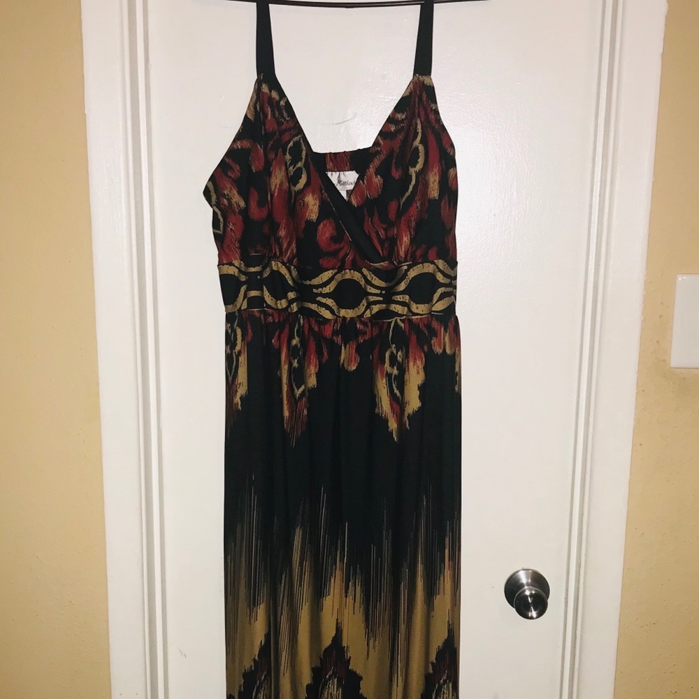 🚫🚫🚫 Sold Black, red, tan Maxi dress